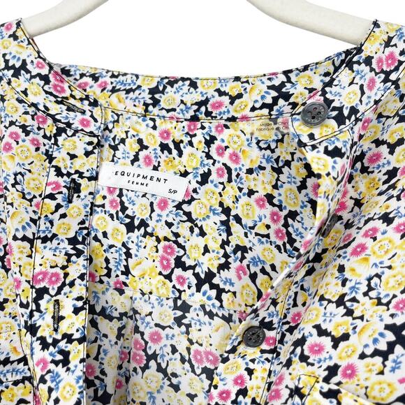 Equipment Femme Micro Floral Print Collarless Blouse Pink Multi in a Size Small - Picture 5 of 6